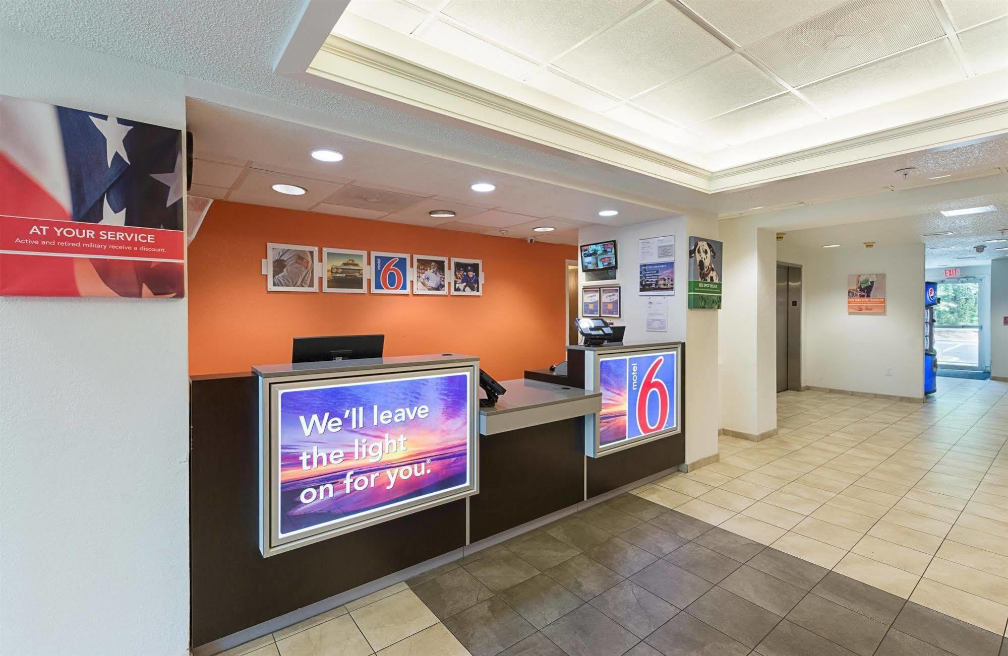 Motel 6-Columbia, Sc - Fort Jackson Area Eksteriør bilde
